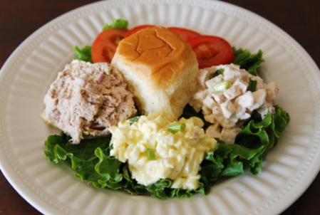 Trio Salad (Chicken, Egg and Tuna) with Sliced Tomatoes 